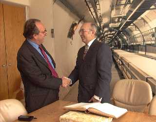 Ecuador signs Co-operation Agreement with CERN