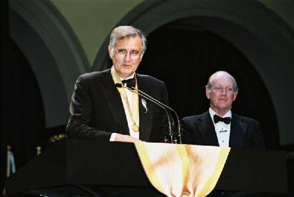 Les Robertson (left) who received award on behalf of CERN