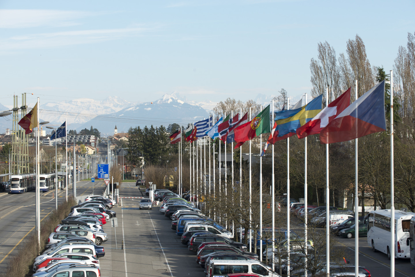 CERN welcomes Romania as its twenty-second Member State