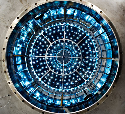 The non-LHC experiments in 2012