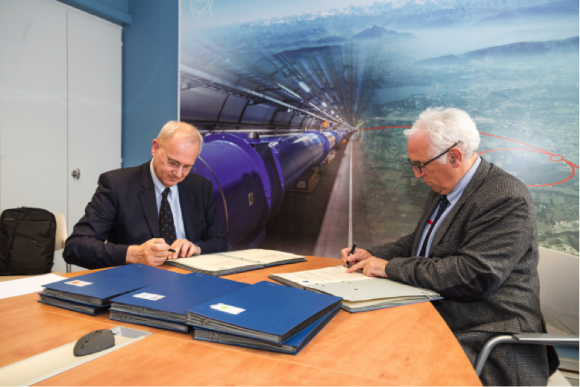 Nouvel accord CERN-CNES de collaborations R&D