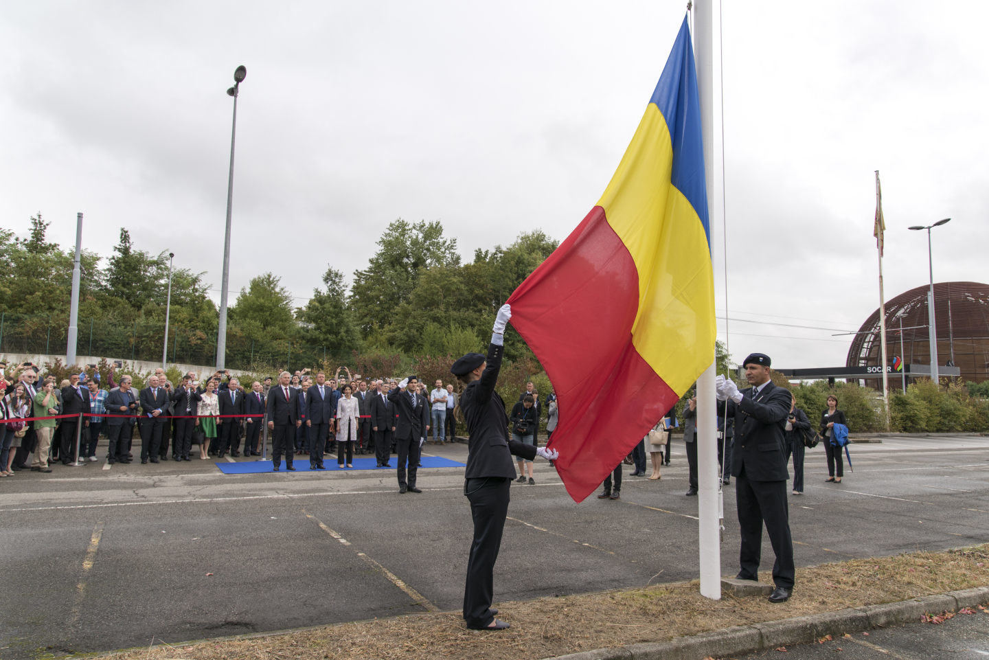 Romania's flag raised at CERN 