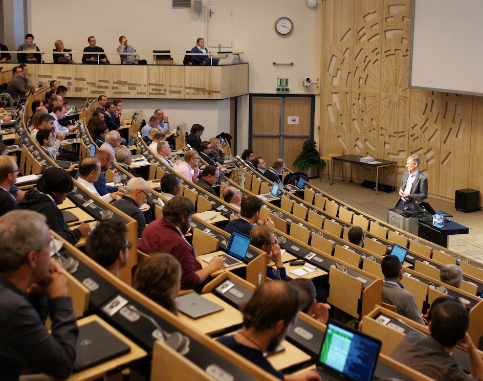 View of CERN main auditorium with participants at the workshop on quantum computing