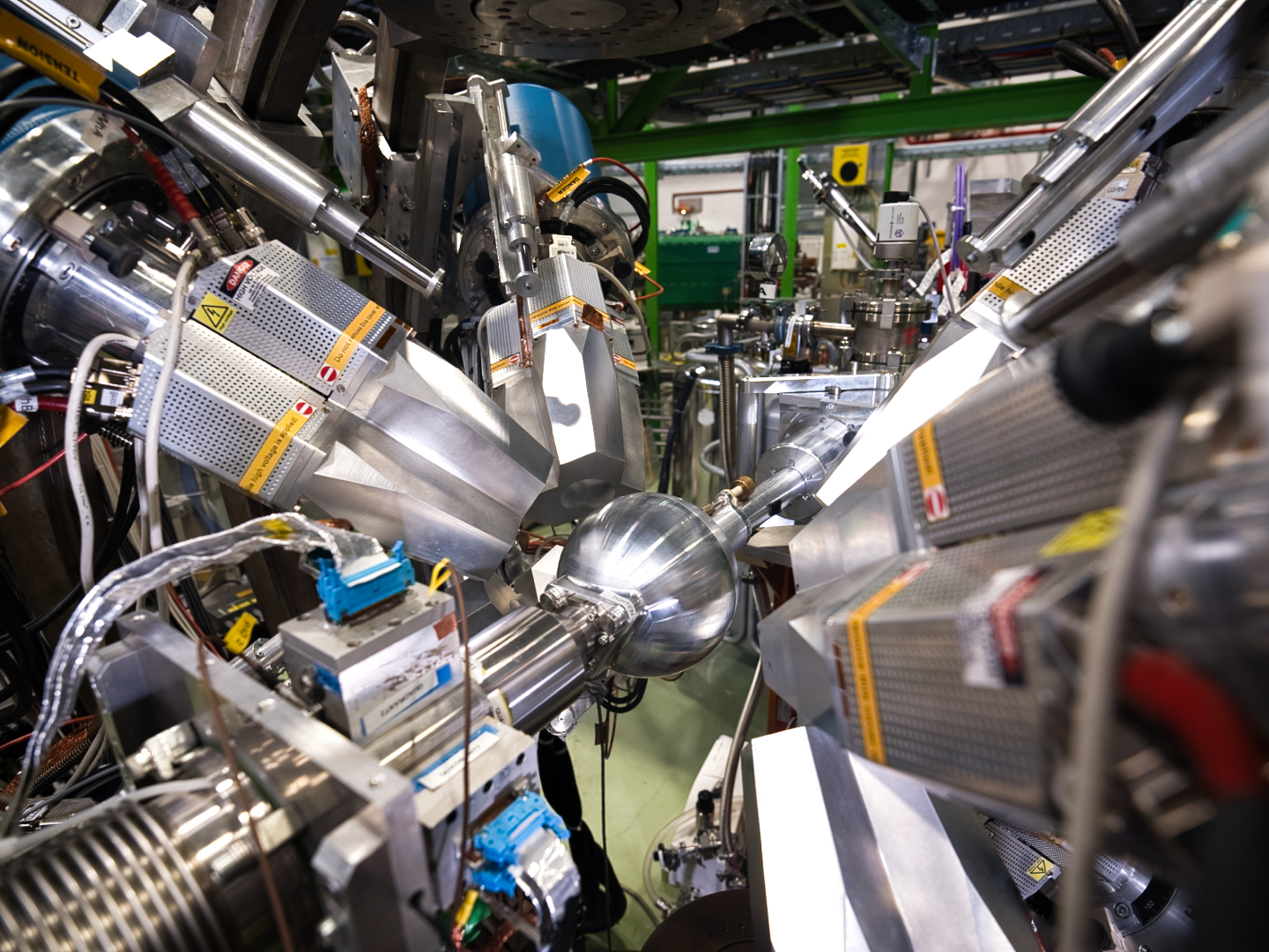 Shows the Miniball detector