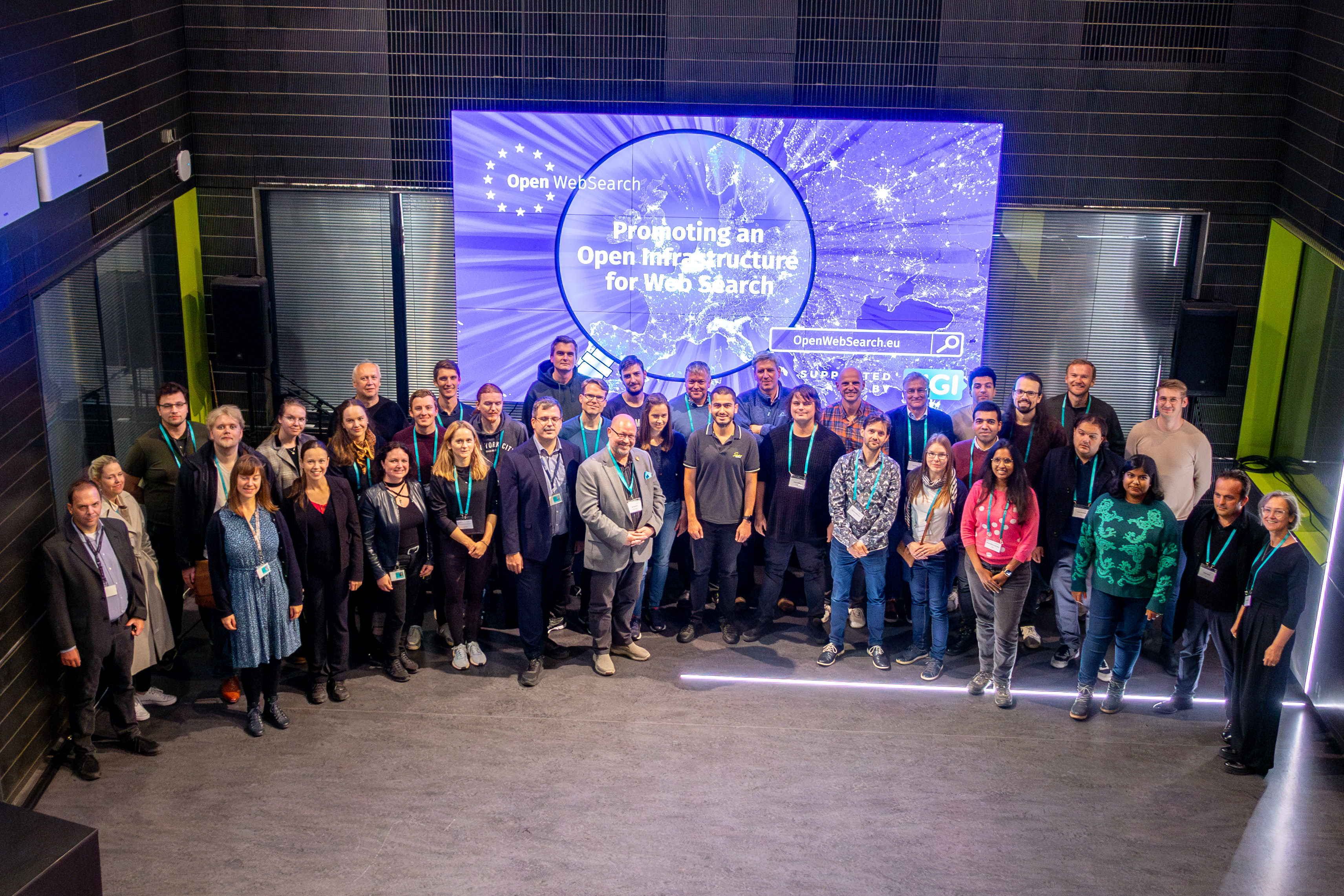 Group photo of the OWS.eu consortium
