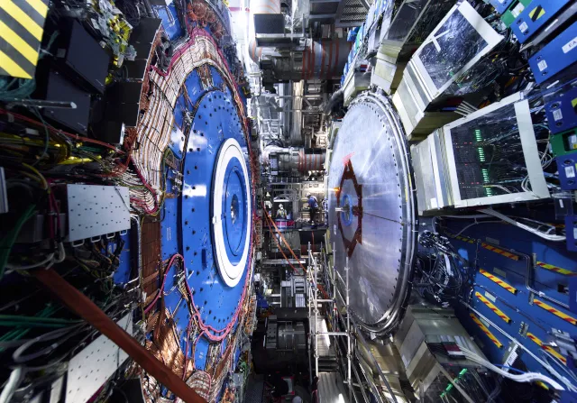In search of supersymmetric dark matter
