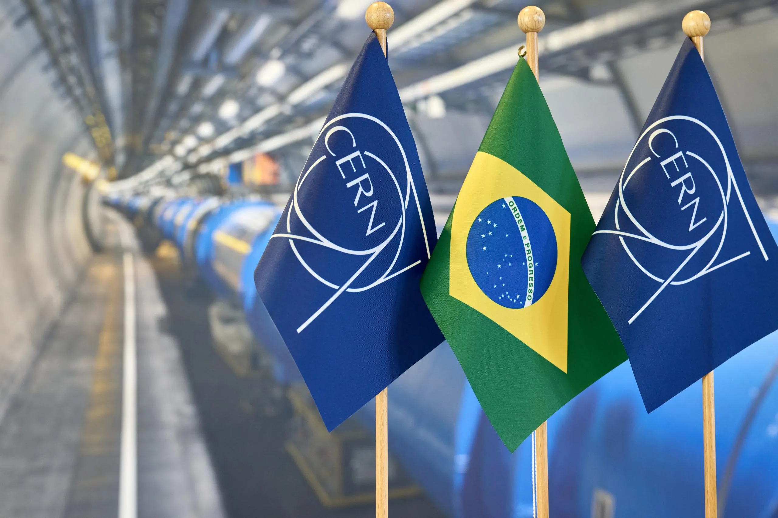 Brazil becomes Associate Member State of CERN