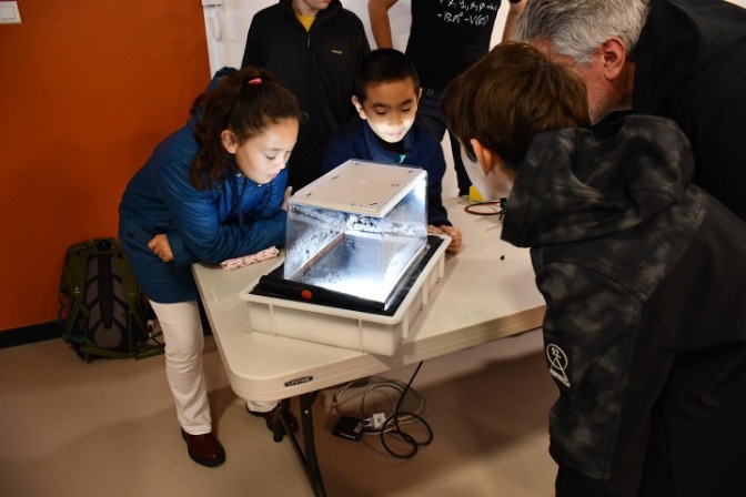 Le CERN attise la curiosité des Aindinois à la Fête de la science