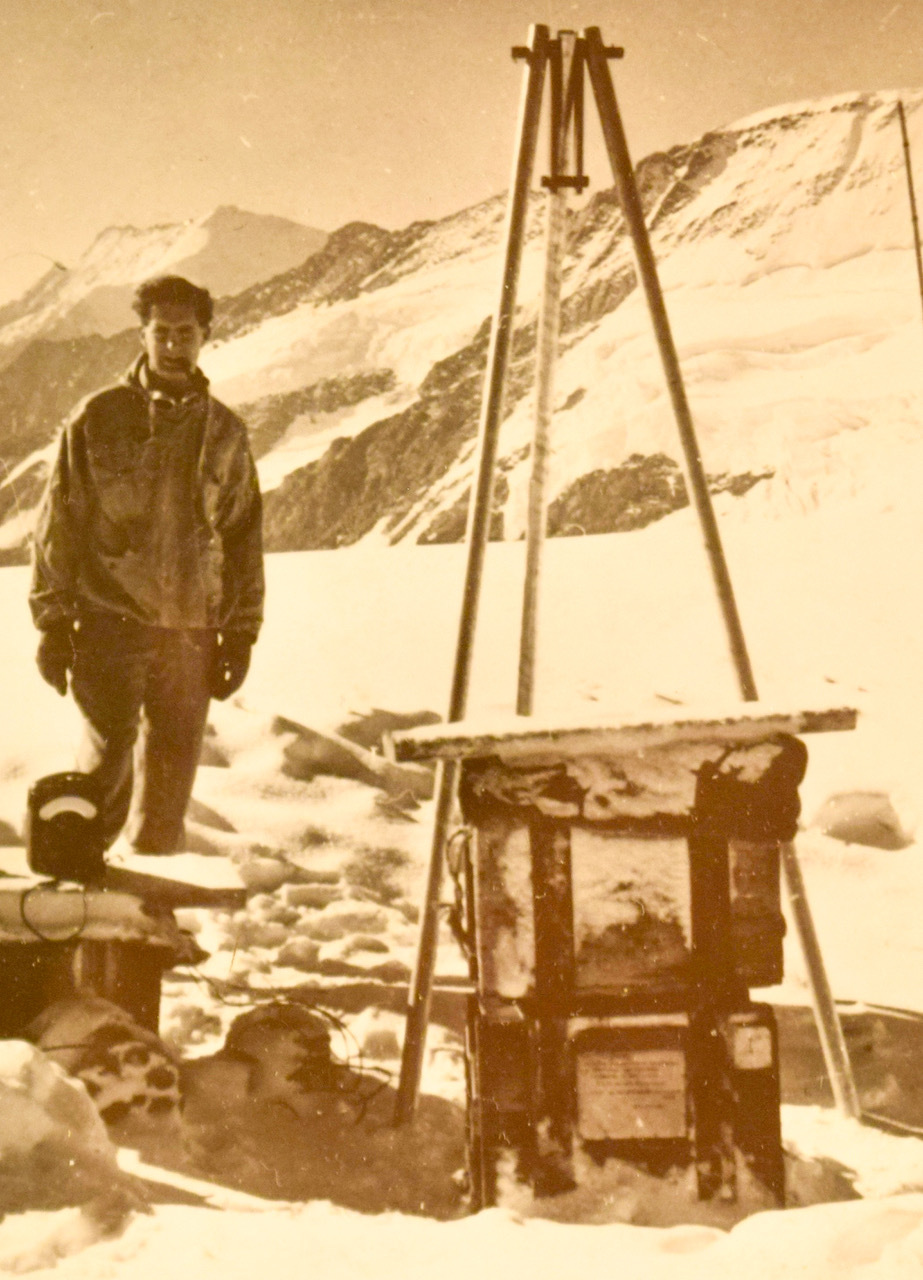 Donald Perkins (1925 – 2022)