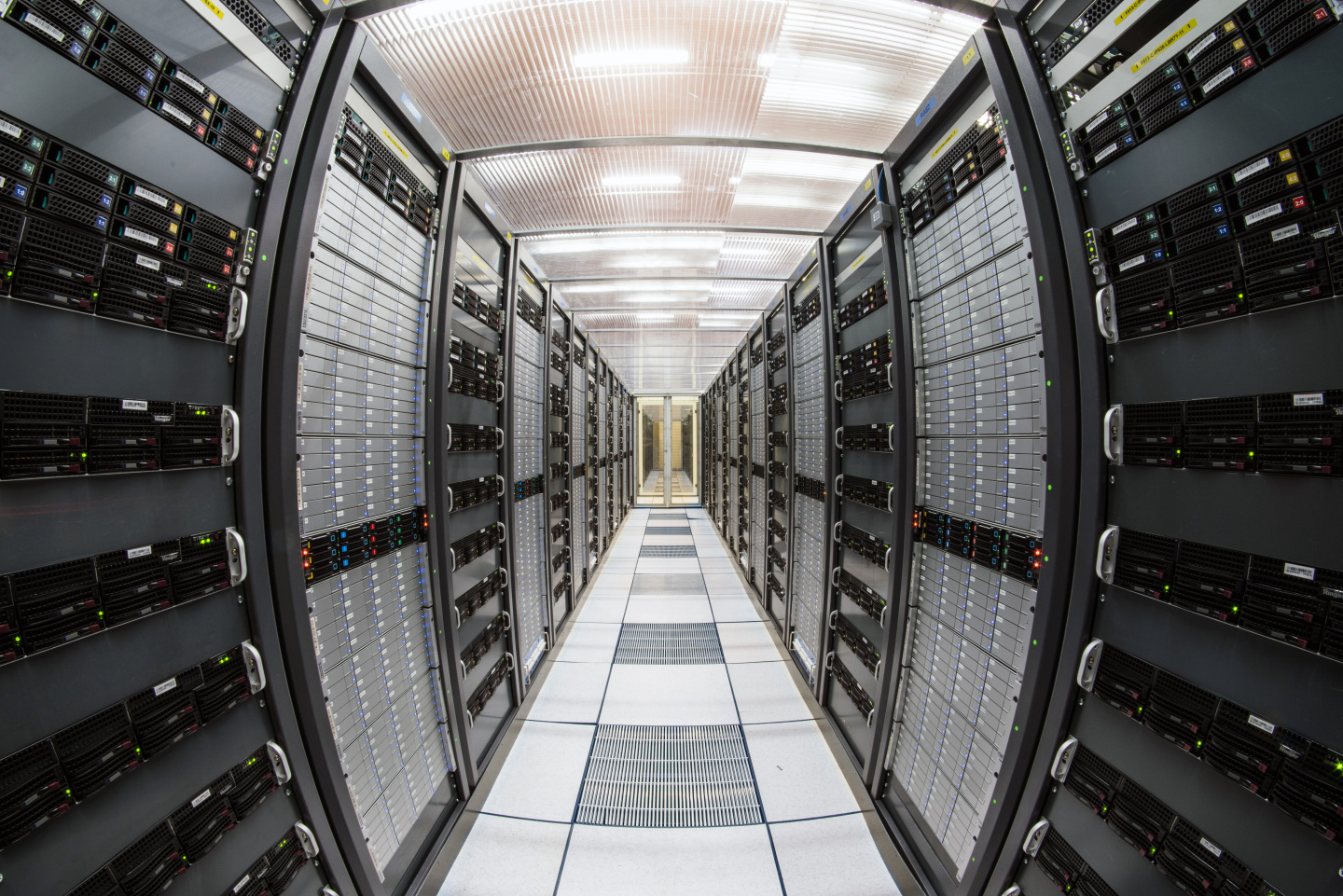 Environmental awareness: the challenges of CERN’s IT infrastructure
