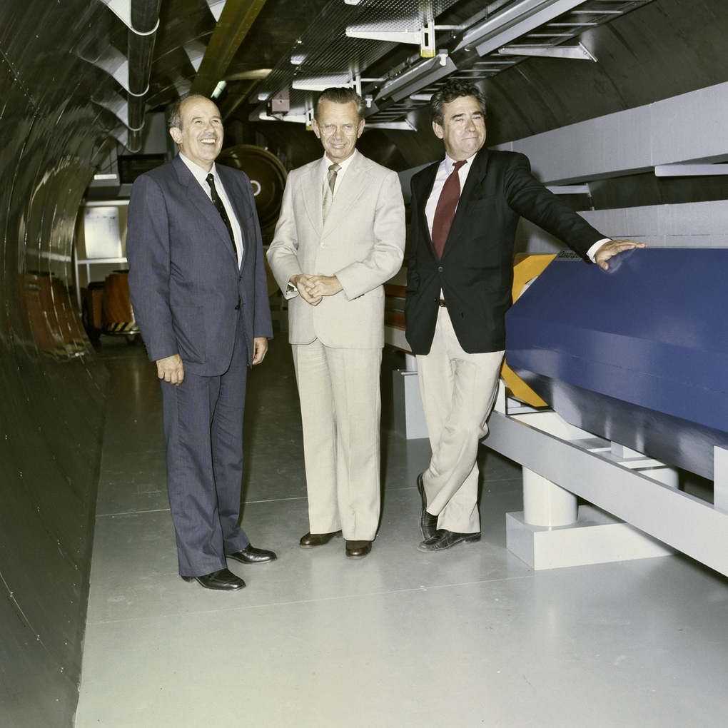 CERN people,LEP