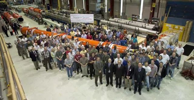 First Fermilab LHC magnet leaves Illinois, bound for CERN