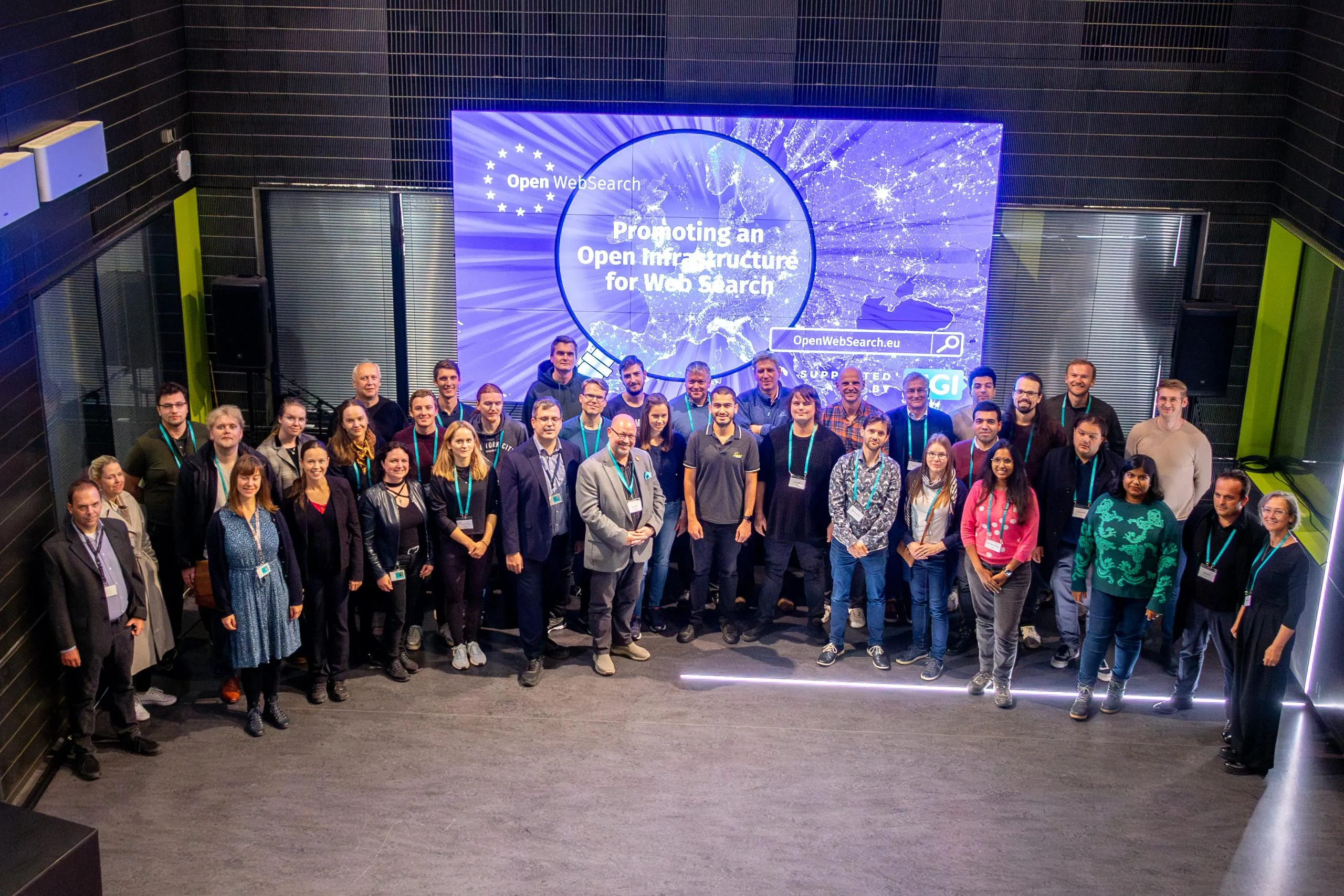 Group photo of the OWS.eu consortium